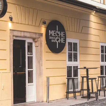 Pikachu's Gallery - Historical Old Town Apartamento Bratislava