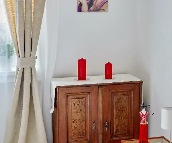 Apartment Pikachu's Gallery - Historical Old Town